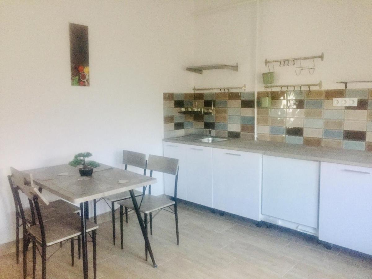 Lelle-Kert Apartman 02 بالاتوليلّي المظهر الخارجي الصورة